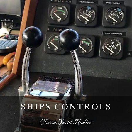 Classic Yacht Nadine In Poole Harbour, Dorset, With A Hot Tub Jacuzzi Bagian luar foto
