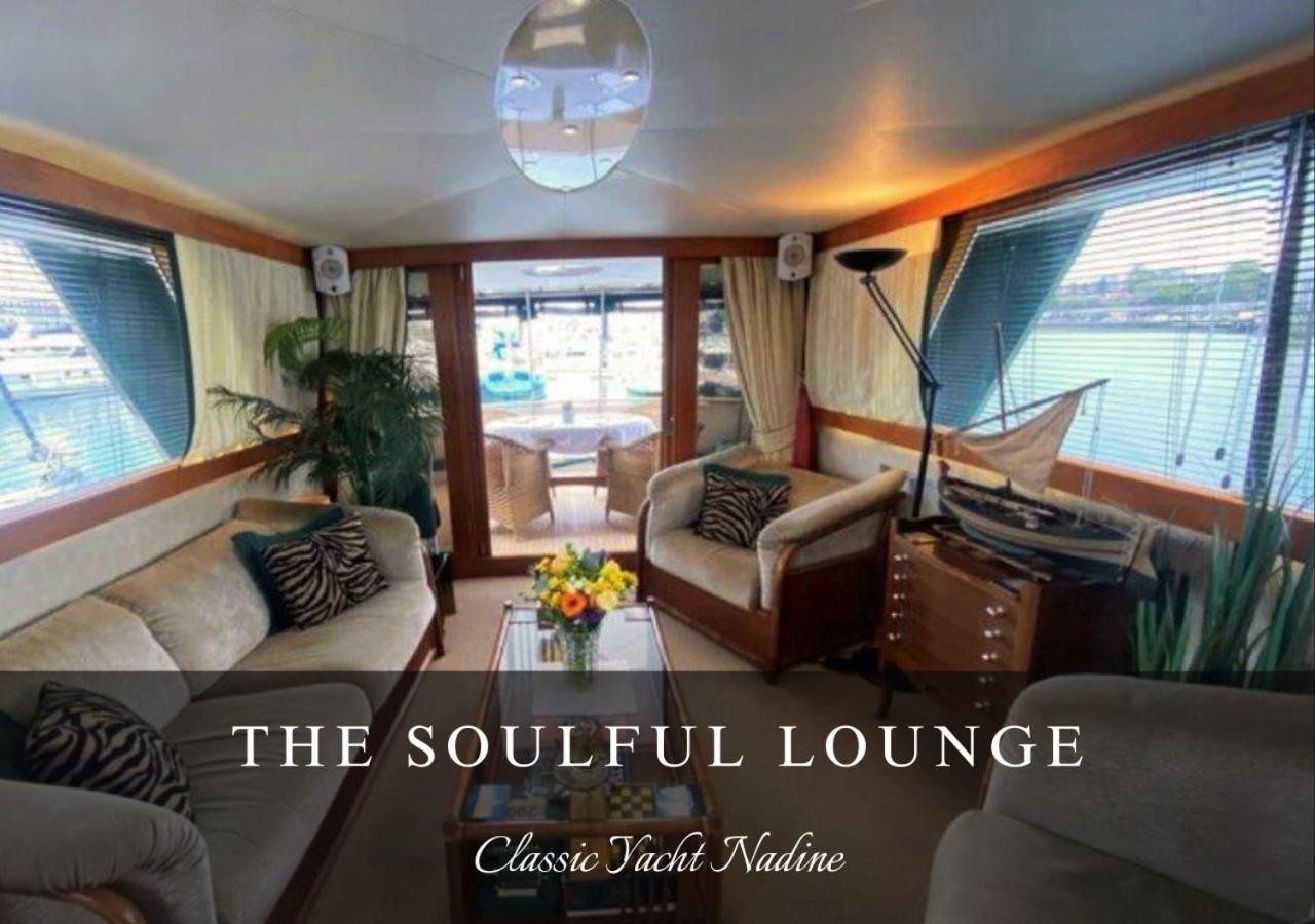 Classic Yacht Nadine In Poole Harbour, Dorset, With A Hot Tub Jacuzzi Bagian luar foto