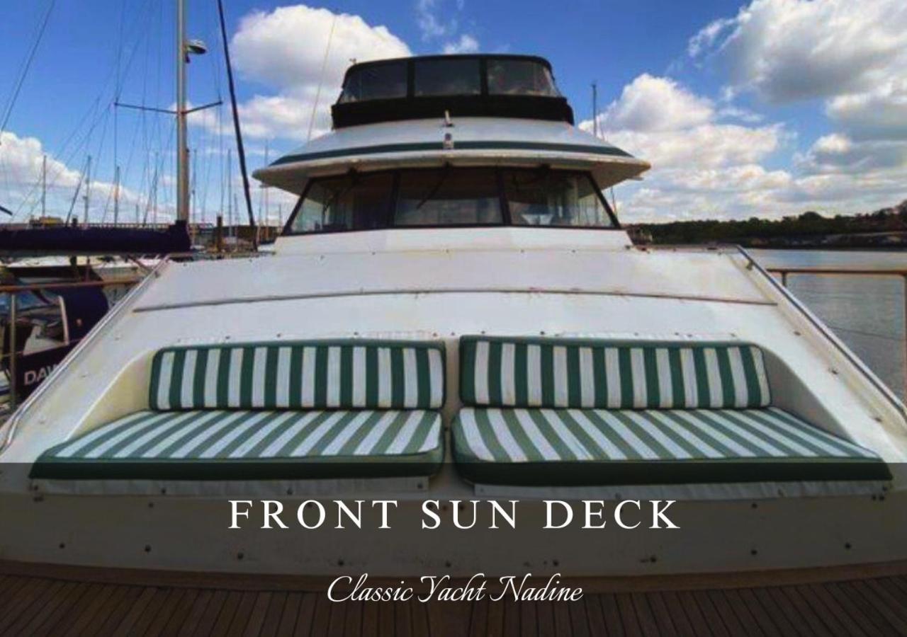 Classic Yacht Nadine In Poole Harbour, Dorset, With A Hot Tub Jacuzzi Bagian luar foto