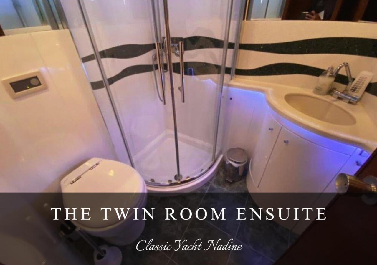 Classic Yacht Nadine In Poole Harbour, Dorset, With A Hot Tub Jacuzzi Bagian luar foto