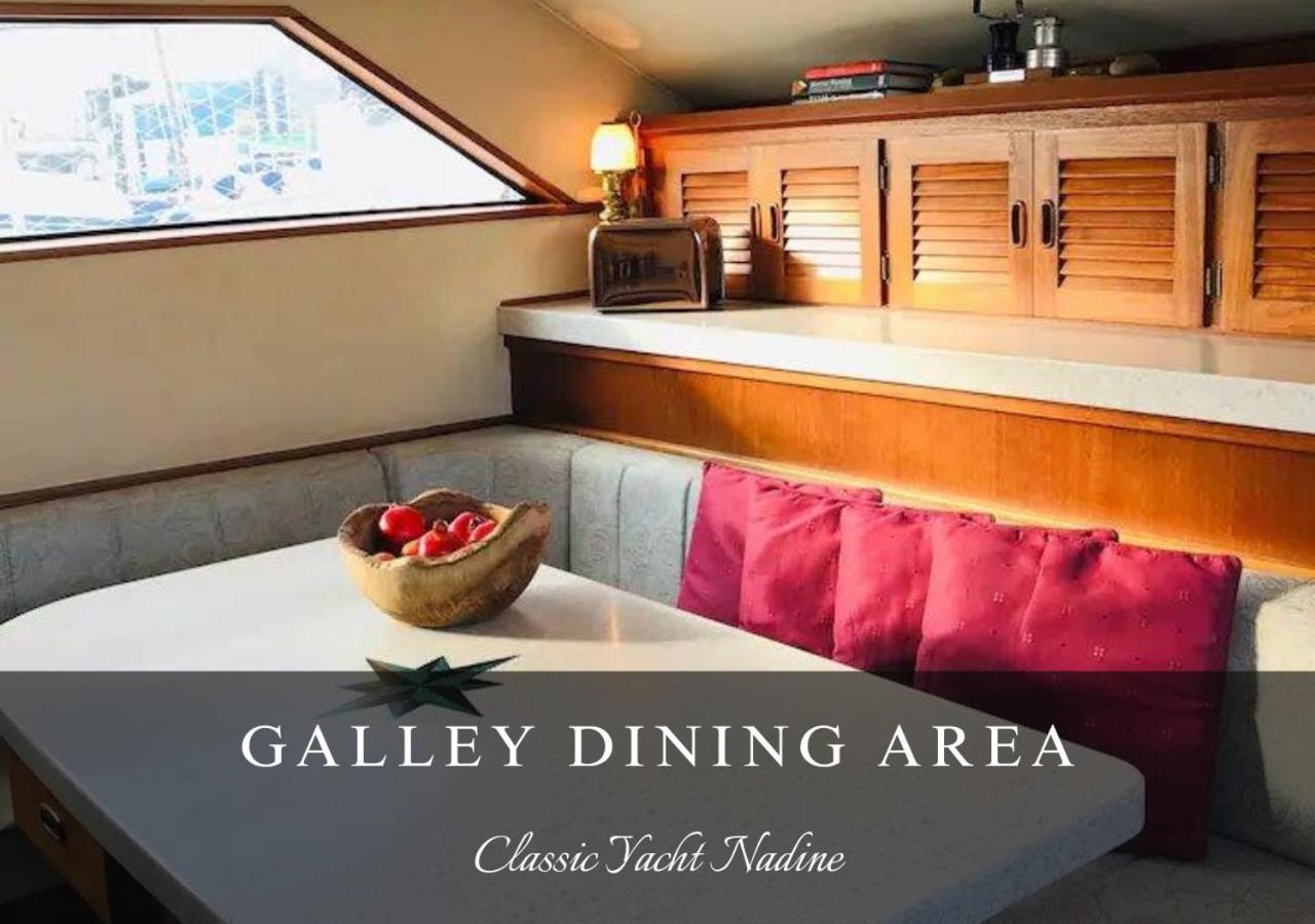 Classic Yacht Nadine In Poole Harbour, Dorset, With A Hot Tub Jacuzzi Bagian luar foto